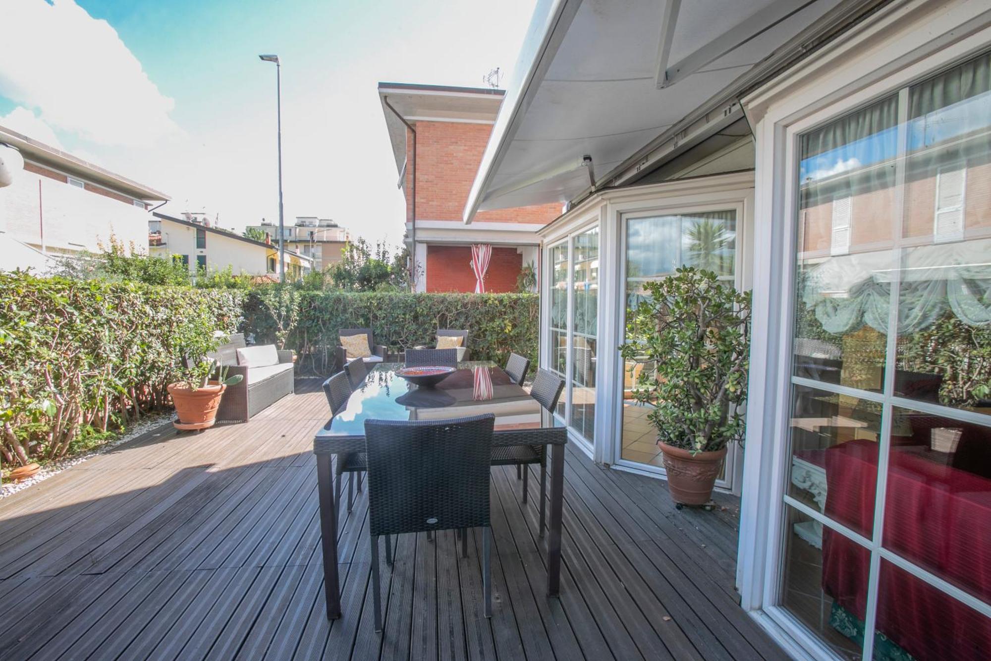 Maison Renée Viareggio Exterior foto